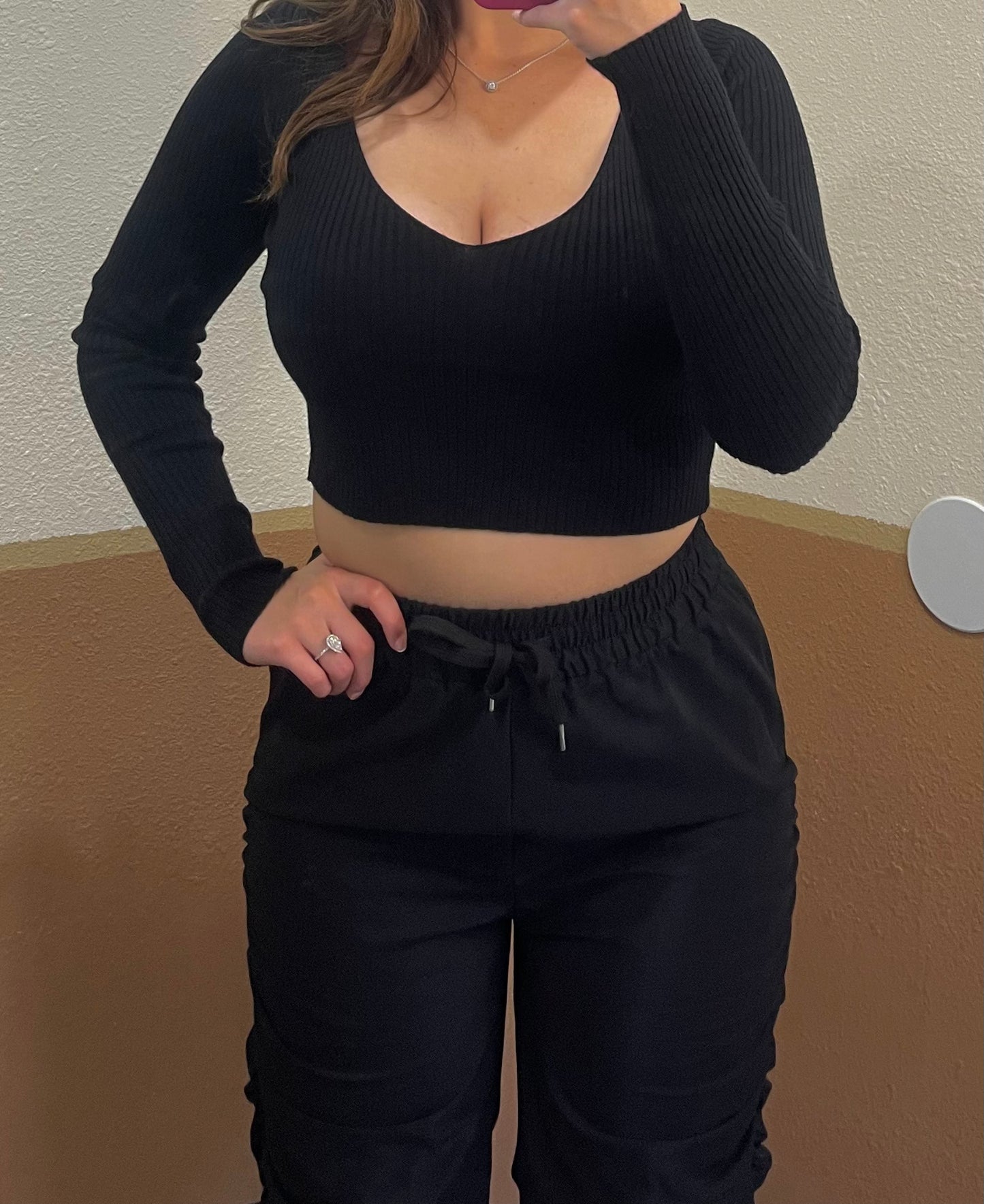 Cropped Sweater -Black